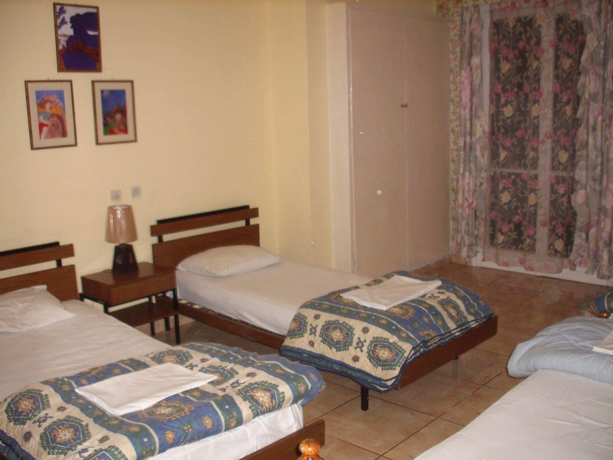 Athens House Hostel Bagian luar foto