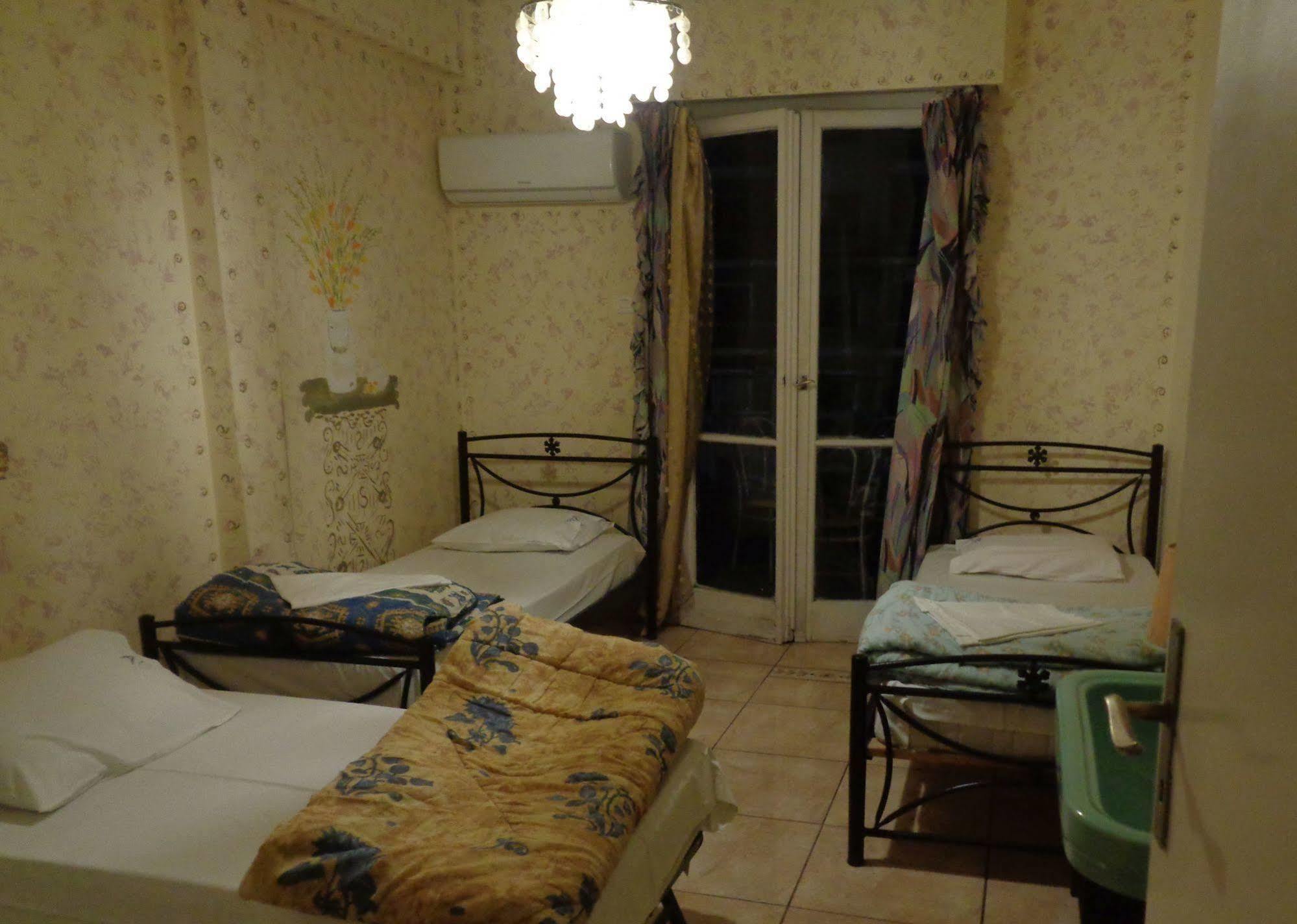 Athens House Hostel Bagian luar foto