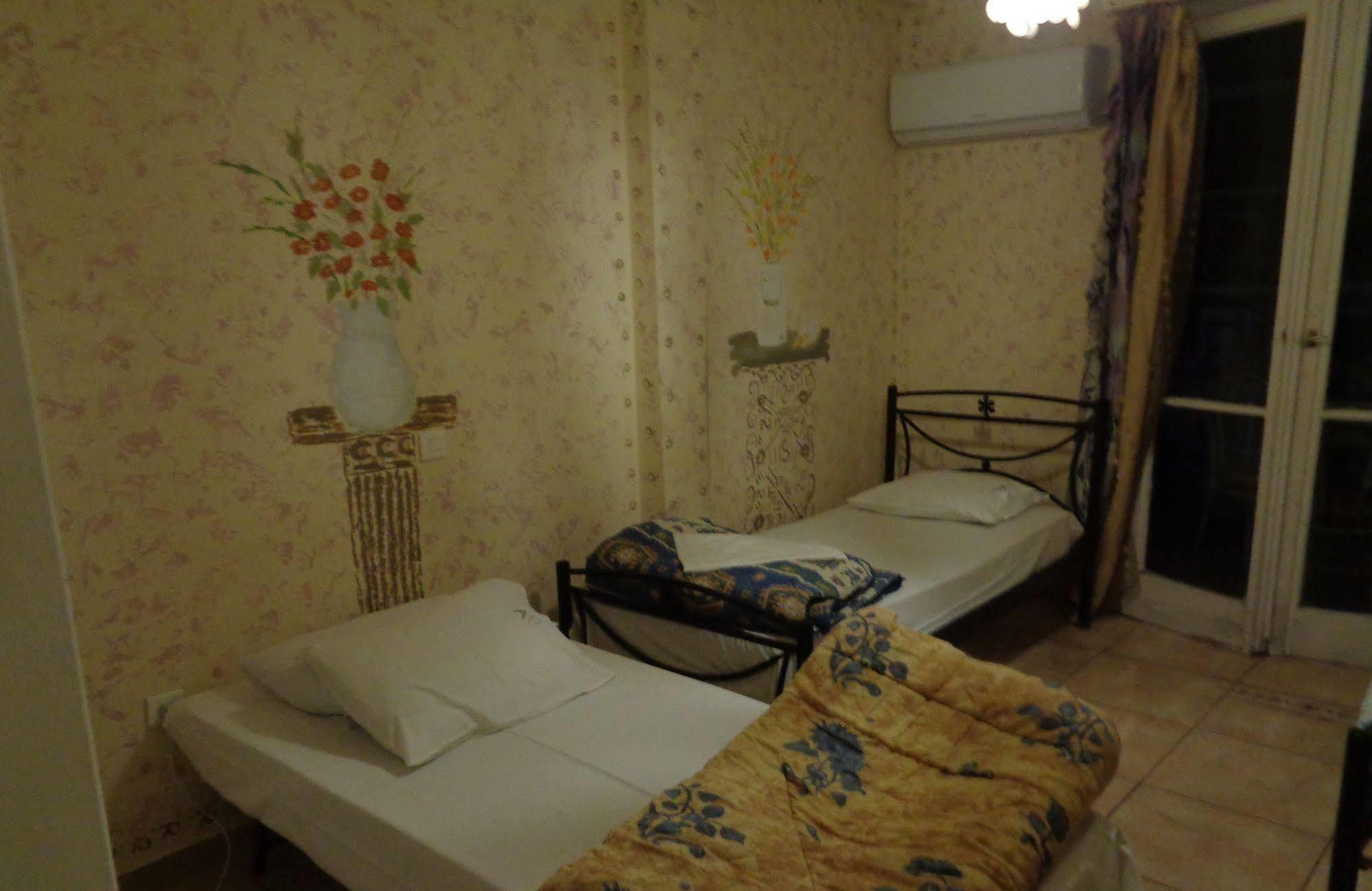 Athens House Hostel Bagian luar foto